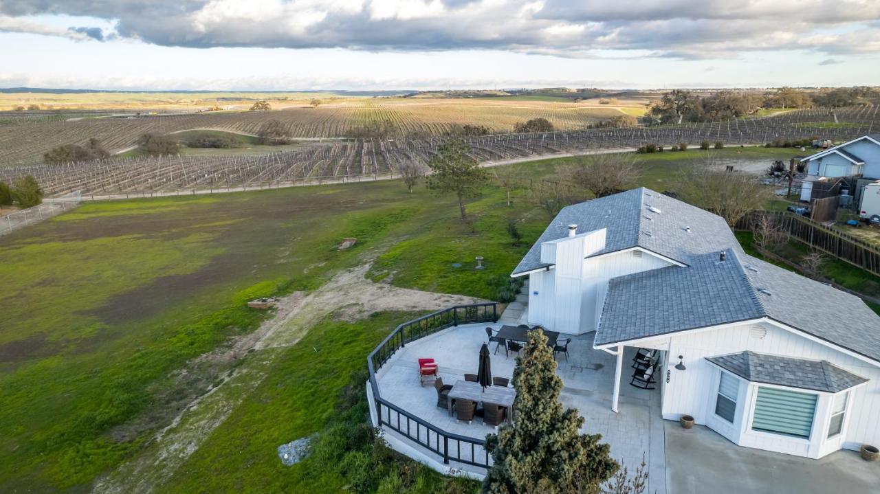 Vino View Farmhouse Villa Paso Robles Exterior photo